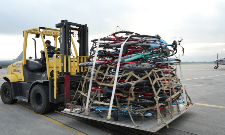 Donación de 27 bicicletas fortalece la movilidad a habitantes en Lloró