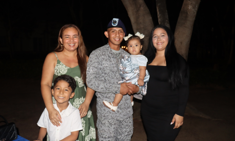 El honor de portal la boina azul como Soldado Profesional