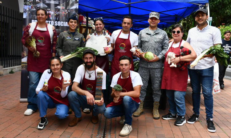 Mercado Campesino impulsa el desarrollo económico y social de familias campesinas