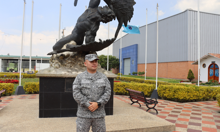 Vocación que se convierte en proyecto de vida: Suboficial Diego Hernández