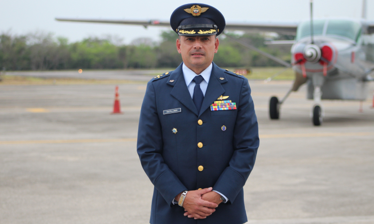 La casa de los centauros del aire tiene nuevo Comandante