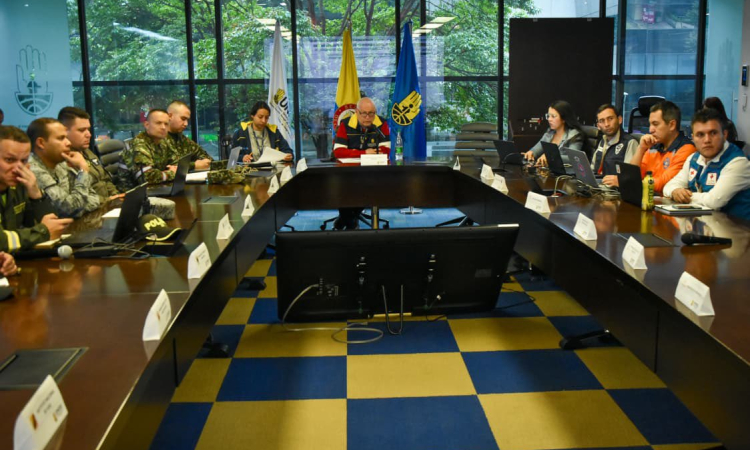 Fuerza Aeroespacial refuerza monitoreo electoral desde la Sala de Crisis