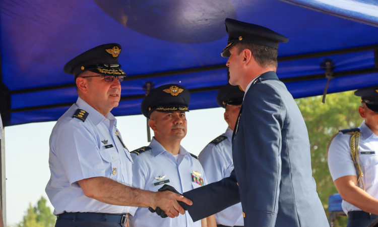 “Qué bueno estar aquí” primeras palabras del nuevo Comandante del GAORI