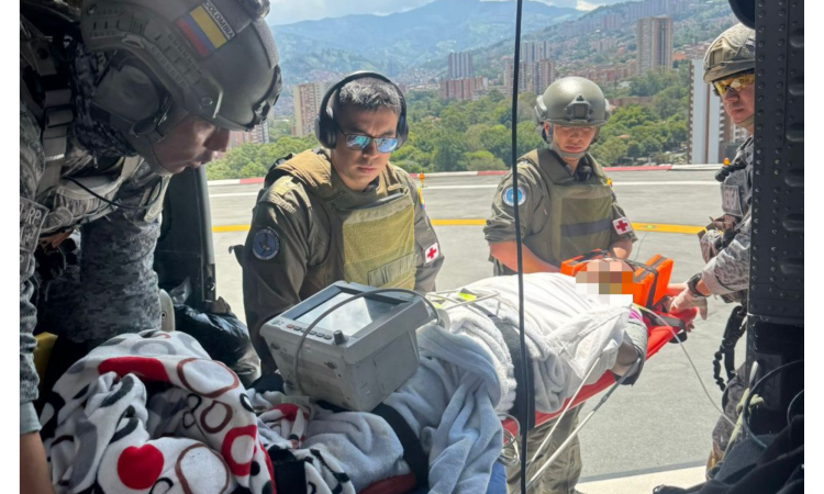 Evacuación aeromédica protege la vida de mujer herida en Briceño