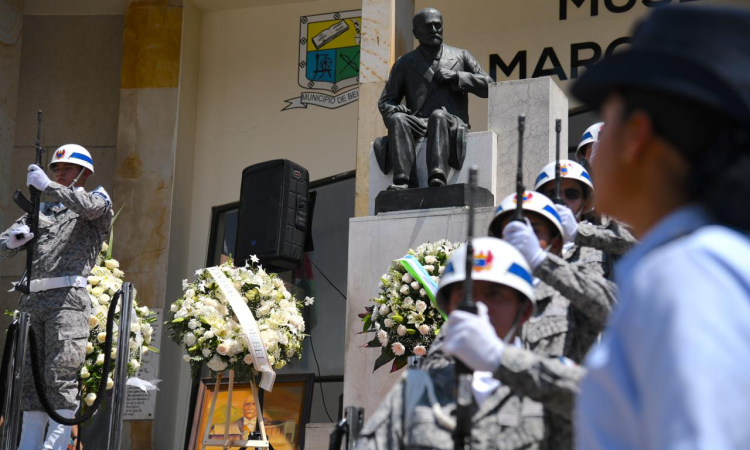 Fuerza Aeroespacial Colombiana honra el legado de Marco Fidel Suárez en Antioquia