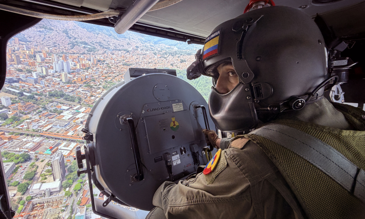 Misiones de perifoneo aéreo brindan tranquilidad a los votantes en Antioquia
