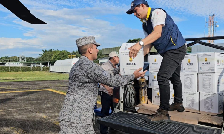 Misión aérea llevó ayuda humanitaria a La Salina, Casanare