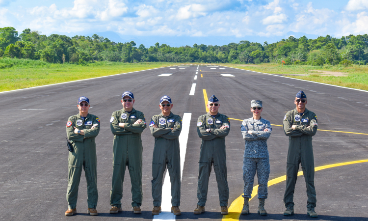 Inauguración del aeródromo de Velásquez fortalece la formación de pilotos militares