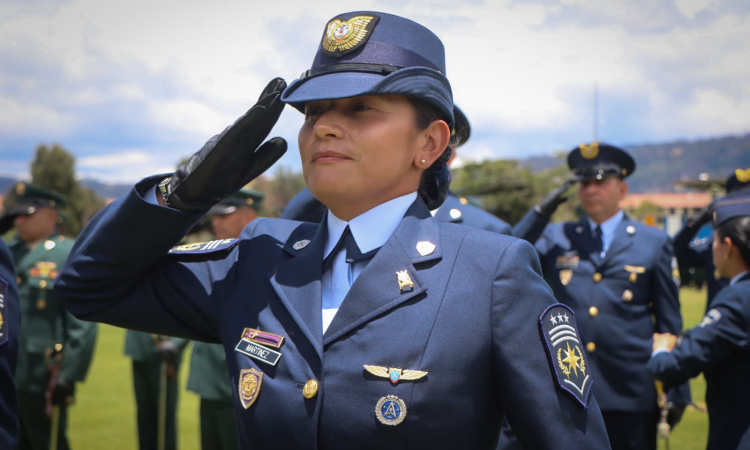 Una trayectoria profesional que marca historia en la Fuerza Aérea Colombiana
