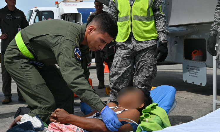 Traslado aeromédico facilitó atención especializada para adulta mayor en San Andrés