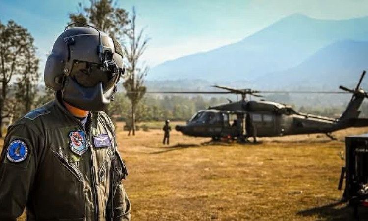 Con 213 descargas de agua la Fuerza Aérea contribuyó a extinción del incendio en Villa de Leyva
