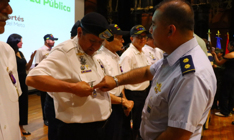 Meta exalta el legado de los veteranos de la Fuerza Pública