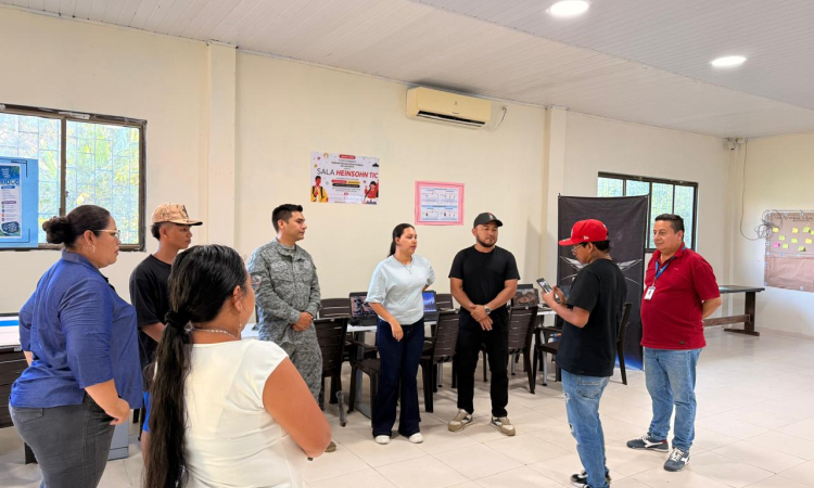 Aula TIC fortalece las oportunidades educativas de niños y jóvenes en Leticia