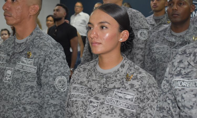 Mujer boyacense, primer puesto en curso militar que entrena para salvar vidas 