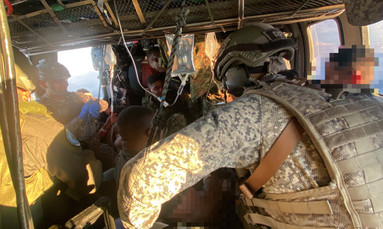 En una misión aeromédica desarrollada en San José del Palmar, Chocó, el Comando Aéreo de Combate No. 5, CACOM5, de la Fuerza Aérea Colombiana empleó sus capacidades aéreas para evacuar a nueve soldados del Ejército Nacional que requerían atención médica.