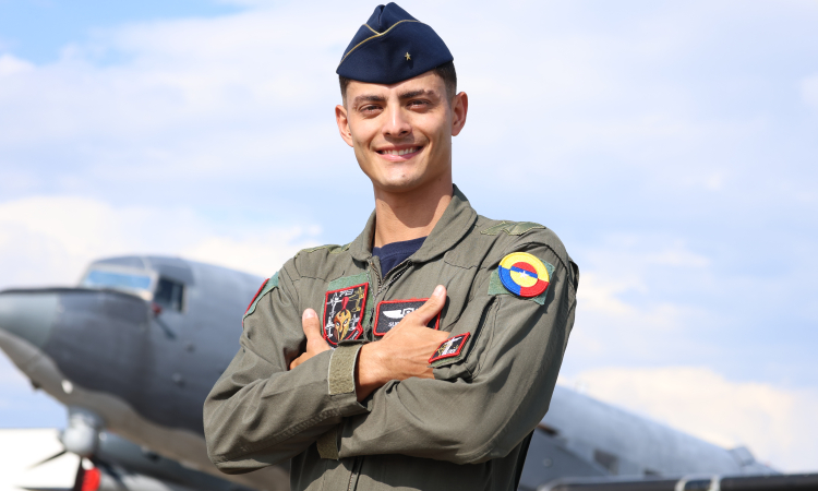 De espectador a protagonista de su propia historia aérea