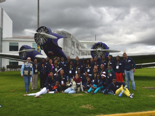 Estudiantes del Chocó visitan Museo Aeroespacial Colombiano en CATAM