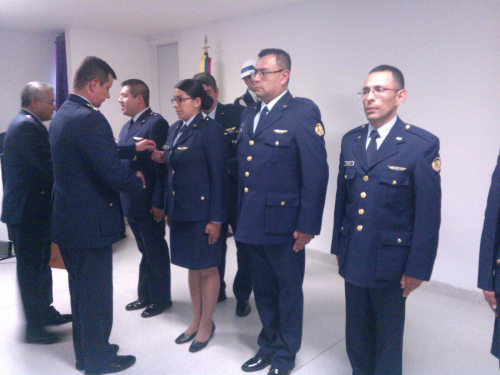 Comandante Fuerza Aérea entrega nuevo simulador al servicio de la Institución