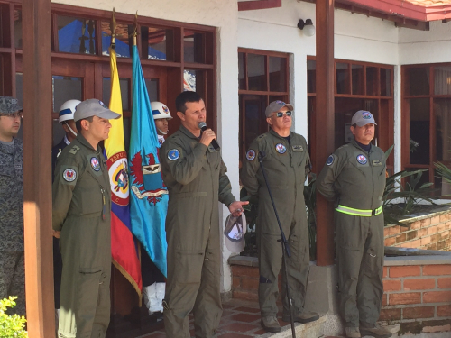 Commandant de la Force Aérienne salue les participants de « Ange des Andes »