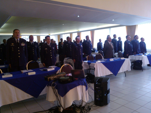 La Force Aérienne Colombienne développe le Premier Congrès Éducatif 