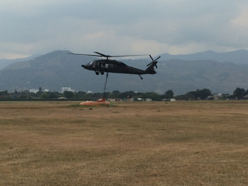 Fuerza Aérea Colombiana atiende incendio forestal en Jamundí - Valle del Cauca