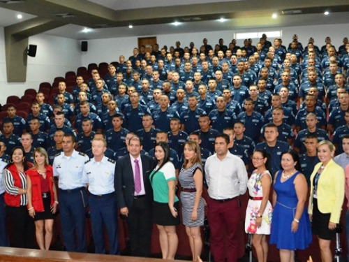120 soldados de la Fuerza Aérea harán parte del programa 40 mil empleos del Gobierno Nacional