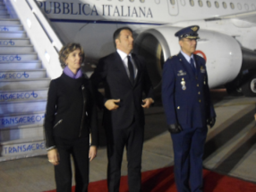 El Comando Aéreo de Transporte Militar CATAM una vez más sirve de puerta de entrada a la visita de Estado que viene realizando el Primer Ministro Italiano por Latinoamérica.