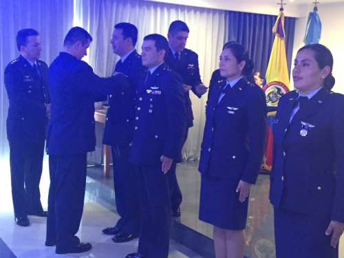 Commandant de la Force récompense la Sécurité Opérationnelle