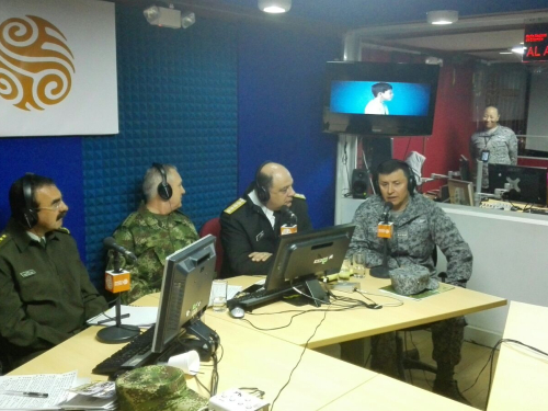 Le Commandant de la Force Aérienne a visité la station radio « Radiodifusora Nacional »