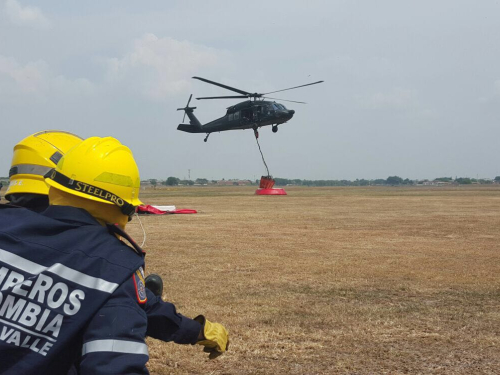 Fuerza Aérea lista para apoyar amenaza de incendios forestales en el Valle del Cauca