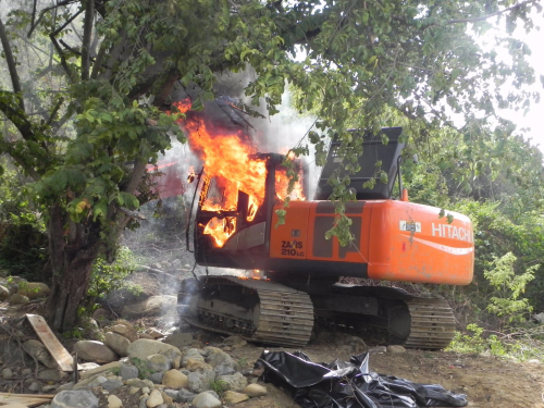 Fuerzas Militares propinan duro golpe contra la minería criminal en Cauca