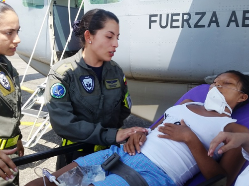 Joven indígena en grave estado fue evacuada por la Fuerza Aérea desde Vaupés