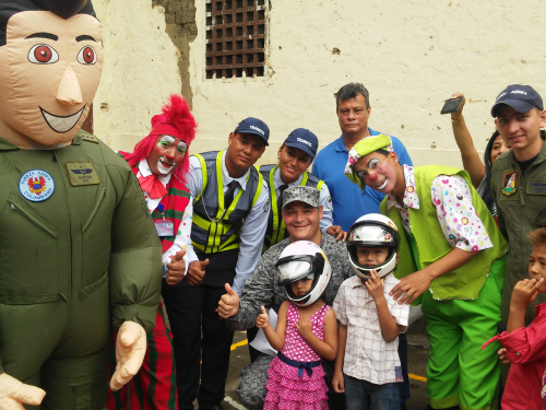 Fuerza Aérea y Secretaría de Tránsito y movilidad realizan campañas pedagógicas a niños y niñas del Cerrito Valle