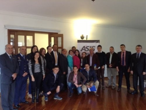 Se fortalecen lazos de cooperación entre Asis, Andross y la Escuela de Postgrados de la Fuerza Aérea