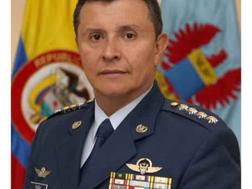 Entrevista Comandante FAC TGA. Carlos Bueno con relación a la directiva 015