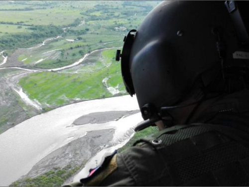Fuerza Aérea y Alcaldía de Villavicencio sobrevolaron zonas afectadas por lluvias