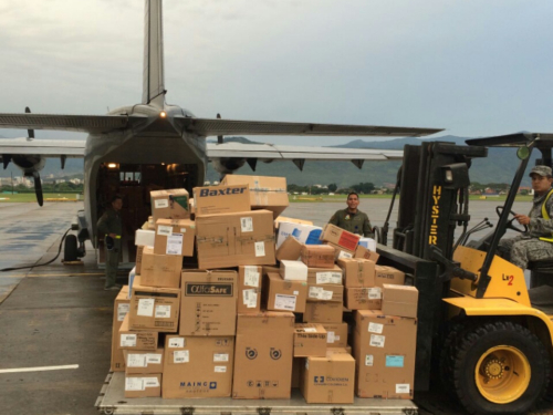 Fuerza Aérea Colombiana transporta medicamentos hasta Popayán