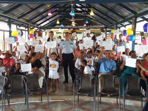 La Fuerza Aérea Colombiana educa a 1.480 familias del Vichada