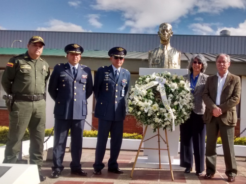 Reconocimiento al Mayor Justino Mariño por aniversario del CAMAN