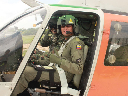 14 Oficiales latinoamericanos inician primer curso en el helicóptero TH-67