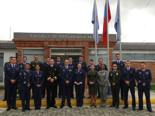 EPFAC inicia diplomados en inteligencia aérea 