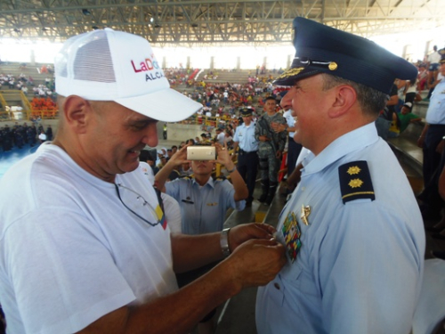 Fuerza Aérea es reconocida por su trabajo en el municipio de La Dorada 
