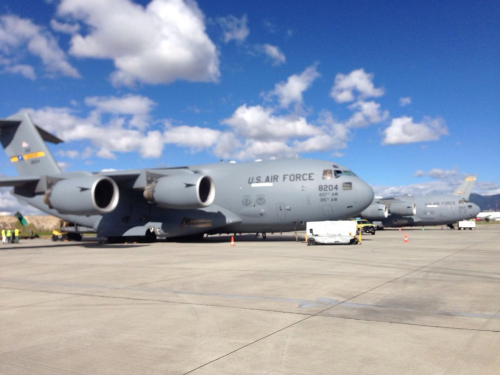 Imponentes aviones C-17 aterrizan en Bogotá 