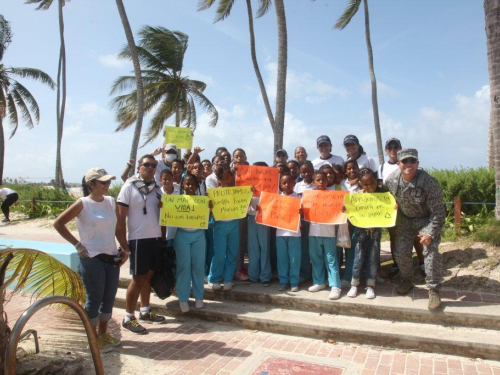Fuerza Aérea se compromete con el cuidado del medio ambiente en el Caribe colombiano 