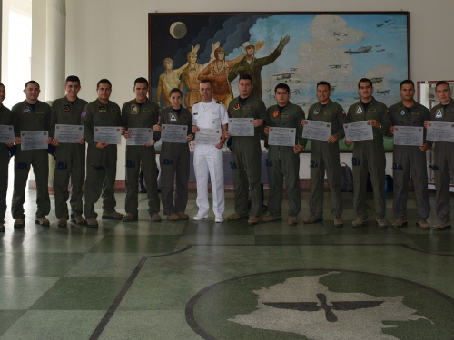 EMAVI capacitó nuevos instructores académicos de vuelo