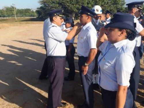 Profesionales Oficiales de Reserva son ascendidos en ceremonia militar en el Comando Aéreo de Combate No 3.