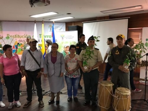 Fuerza Aérea Colombiana participó de homenaje a las víctimas del conflicto en Cali 