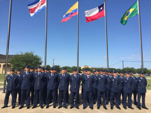 Alumnos de la Escuela de Suboficiales de la Fuerza Aérea ocupan primeros puestos en la IAAFA