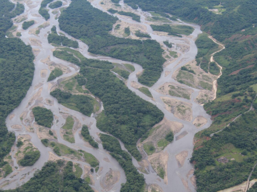 Fuerza Aérea continúa ejerciendo vigilancia y control de los ríos y afluentes en el Casanare