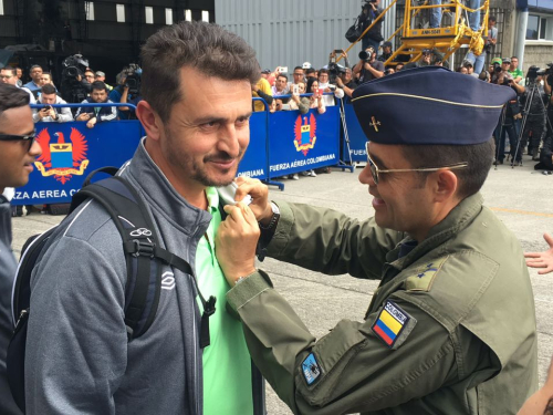 Fuerza Aérea Colombiana recibe por lo alto al equipo Chapecoense